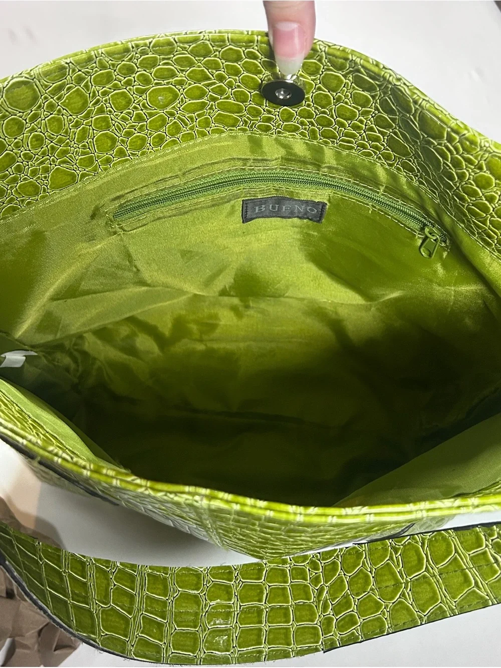 y2k Bueno Green Croc-Embossed Hobo Shoulder Bag